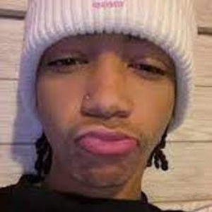 Meet your Posher, Myia